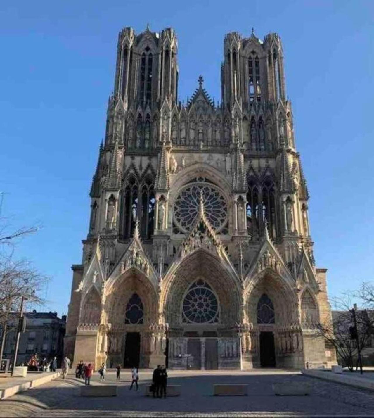 Reims Centre-Ville - 2 Chambres - 6 Personnes Au 1 Er Etage Exterior foto